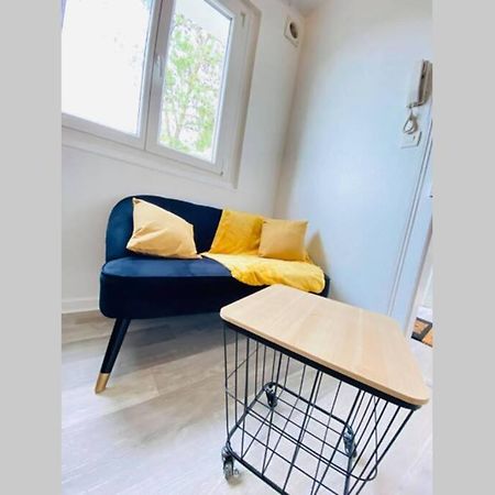 Appartement Cosy Avec Jardin Chaleureux Laon Esterno foto